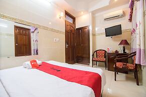 RedDoorz Plus near Tan Son Nhat Airport