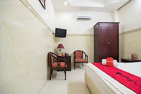 RedDoorz Plus near Tan Son Nhat Airport