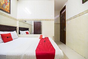 RedDoorz Plus near Tan Son Nhat Airport
