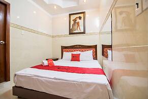 RedDoorz Plus near Tan Son Nhat Airport