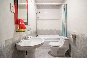 RedDoorz Plus near Tan Son Nhat Airport