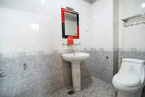 RedDoorz Plus near Tan Son Nhat Airport