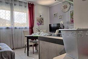 Logicasa Casa Ada Como Lake