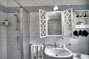 Logicasa Casa Ada Como Lake