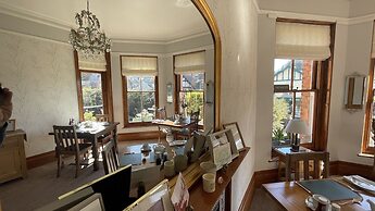 Southcliffe Bed & Breakfast