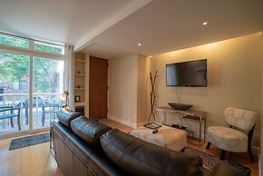 Lincoln Park Suites Operated by Roscoe Village Guesthouse