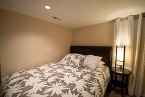 Lincoln Park Suites Operated by Roscoe Village Guesthouse