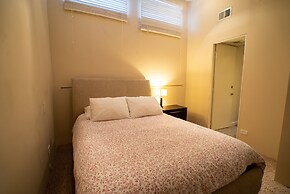 Lincoln Park Suites Operated by Roscoe Village Guesthouse