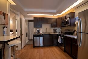 Lincoln Park Suites Operated by Roscoe Village Guesthouse