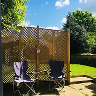 Oxford Private Studio - Parking