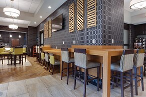 Drury Inn & Suites Cleveland Beachwood