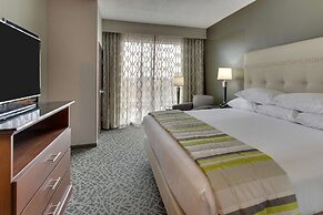 Drury Inn & Suites Cleveland Beachwood