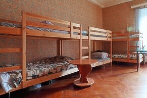 Tolstoy Hostel