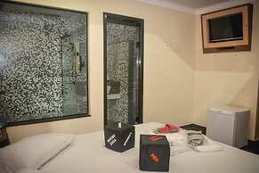 Styllus Motel - Adults Only