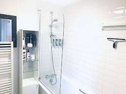 Double Room In London Shared Penthouse