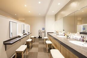 karaksa hotel grande Shin-Osaka Tower