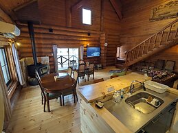 Log cabin rental & Finland Sauna Step House