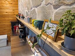Log cabin rental & Finland Sauna Step House