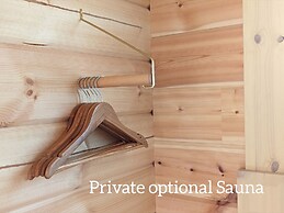 Log cabin rental & Finland Sauna Step House