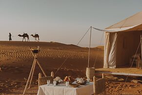 Umnya Dune Camp