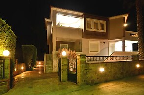 Mastiha Villas in Town