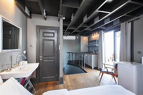 3 Bedrooms Apartment w Sea View and Terrace