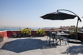 3 Bedrooms Apartment w Sea View and Terrace