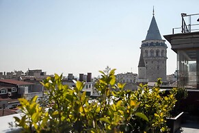 3 Bedrooms Apartment w Sea View and Terrace