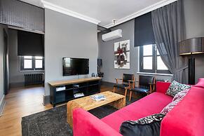 3 Bedrooms Apartment w Sea View and Terrace