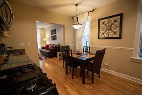 Old Town Suites Operated by Roscoe Village Guesthouse