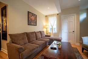 Old Town Suites Operated by Roscoe Village Guesthouse