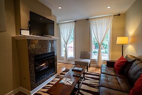 Old Town Suites Operated by Roscoe Village Guesthouse