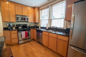 Old Town Suites Operated by Roscoe Village Guesthouse