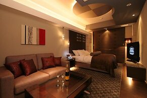 HOTEL W - Adults Only