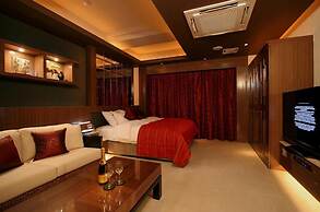 HOTEL W - Adults Only