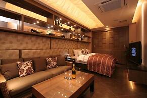 HOTEL W - Adults Only