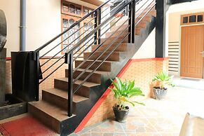 Andrin Daspatt Hotel