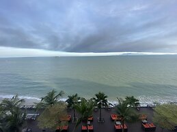 Hompton by the Beach Penang