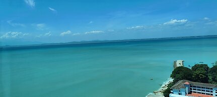 Hompton by the Beach Penang