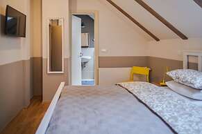 Peacock Boutique Apartments