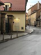 Peacock Boutique Apartments