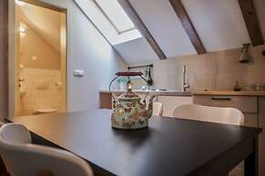 Peacock Boutique Apartments