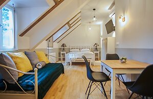 Peacock Boutique Apartments