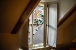 Peacock Boutique Apartments