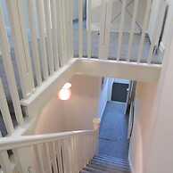 Spacious Apartment Heaton