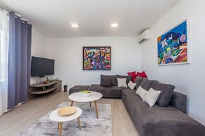 JAZZ at Rova Apartment Sol