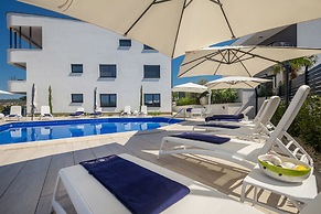 JAZZ at Rova Apartment Sol