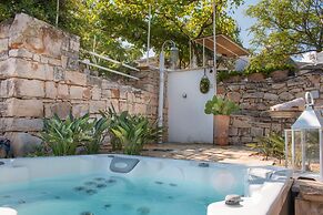 TD Casa Torchiano Hilltop Pool with Sea View