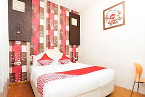 OYO 425 Mojokerto Guesthouse