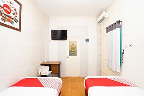 OYO 425 Mojokerto Guesthouse